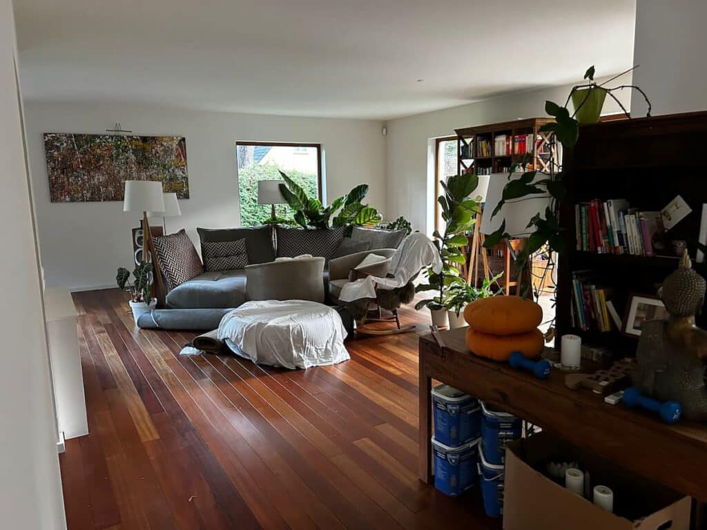 wohnzimmer fertig gestrichen